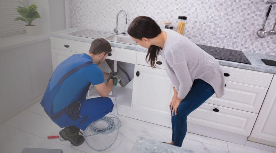 Expert burst pipe repair services in Cypress Inn, TN